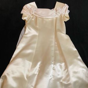 Handmade ❤️ Girl’s Flower Girl Dress 💐